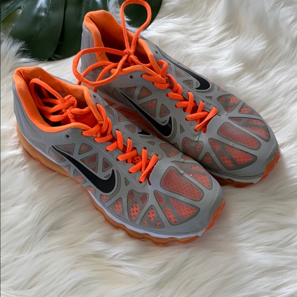 Women’s Nike Air Max • orange/grey • 7